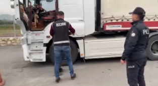 1 Ton Etil Alkol yakalandı