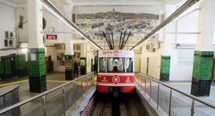 Karaköy Tüneli 147 yaşında