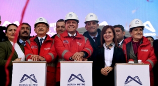Metro geliyor