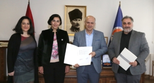 Mersin Üniversitesi ile Sun4tech arasında 'Yapay Zekâ Teknolojisinin Kullanımı' Anlaşması