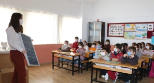 Öğrencilere