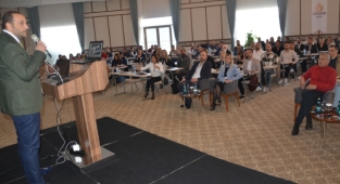 TÜGEM Uluslararası eğitimciyle eğitim verdi