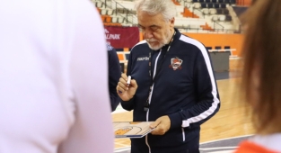 Çukurova'nın rakibi Nesibe Aydın GSK