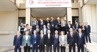 Ticaret Bakanı Muş'un Mersin mesaisi