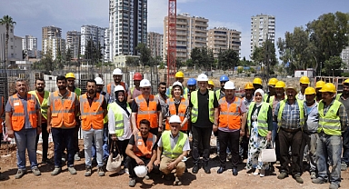 Ak Partili Yılmaz'dan Müftülük Külliyesinde inceleme