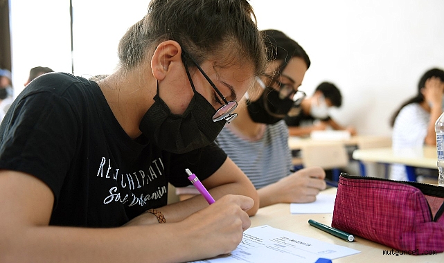 Büyükşehir, öğrenim yardımının son tutarını yatırdı