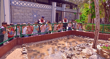 Jandarma'dan öğrencilere doğa parkı gezisi