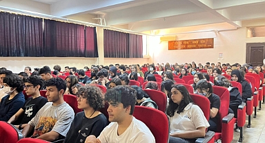 Kariyer Merkezi, Hacı Sabancı Anadolu Lisesi'nin konuğu oldu