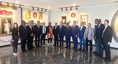 Kongo Cumhuriyeti Bakanı Mersin’de