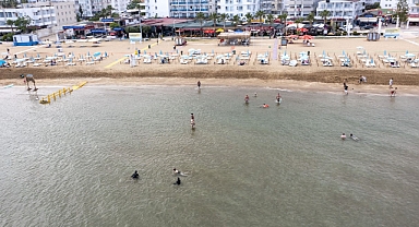 Mersin halk plajları denize girecekleri bekliyor
