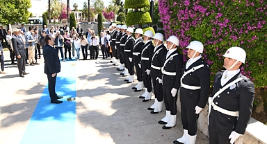 Vali Pehlivan göreve başladı