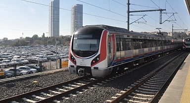 Marmaray hafta sonu seferleri 01.30’a kadar uzatıldı