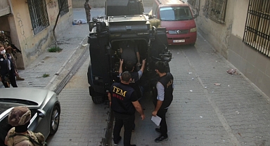 Mersin’de terör örgütüne şafak operasyonunda 8 gözaltı