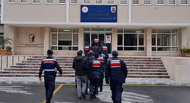 Göçmen kaçakçılığı organizatörlerine operasyonda 6 gözaltı