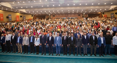 CHP'liler Mersin'de 'Örgüt Buluşması'nda biraya geldi