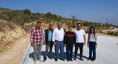 Gülnar'da yol çalışması