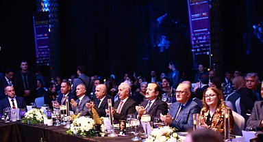 7. Zirvedekiler Başarı Ödülleri sahiplerini buldu