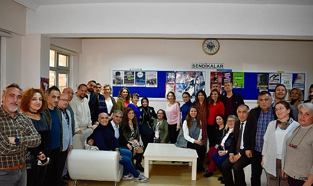 Durmuş'tan 43 yıllık meslektaşına ziyaret