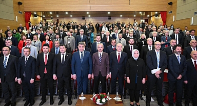 Bakan Uraloğlu: “Ulaşım problemlerini her ilin ihtiyacına göre çzmeliyiz”
