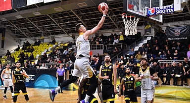 CARATTALAR galibiyete doymuyor
