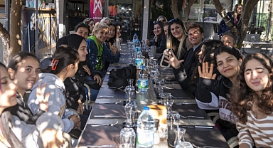 Kadınlar moral buldu