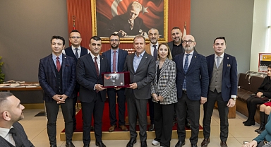 Seçer: “Hukuk camiası ile iç içe ve ortak çalışmalar yürütüyoruz”