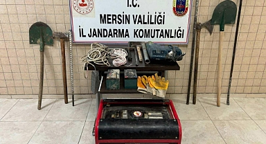 Jandarmadan define avcılarına suçüstü