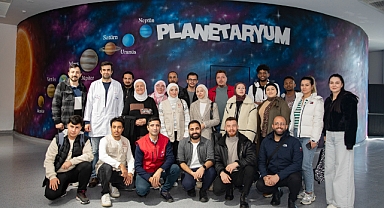 Önce MERCAN’ı gezdiler, sonra sahil temizliği yaptılar