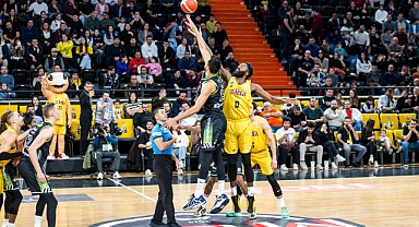 Carettalar kazandı: 111-108
