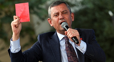 CHP Genel Başkanı Özel: “Seçimi Getirene Kadar Erdoğan’a Kırmızı Kartı Gösteriyoruz”