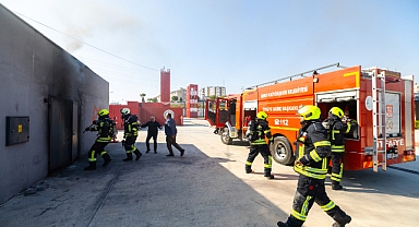 Mersin İtfaiyesi'nden tatbikat