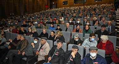 Şehir Tiyatrosu emeklilerle buluştu