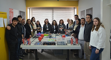 Atölye çalışmaları yurt dışından ziyaretçilerin de ilgisini çekiyor