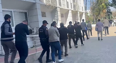 Vurguncu kuyumcu polisten kaçamadı