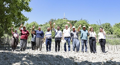 Büyükşehir Atalık tohumların yolculuğuna eşlik ediyor