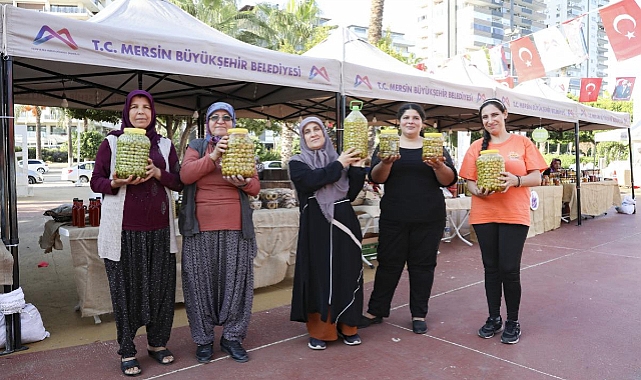 Kadınların ürettiği yöresel lezzetler ‘Hasat Pazarı’nda tüketicilerle buluşuyor