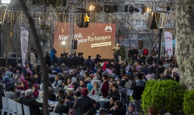 Başka Seçer ve Meral Seçer, Mut halkıyla İftar Sofrası'nda buluştu