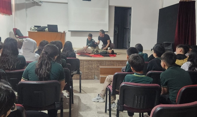 Cumhuriyet Ortaokulu’nda 'hayat kurtaran' buluşma